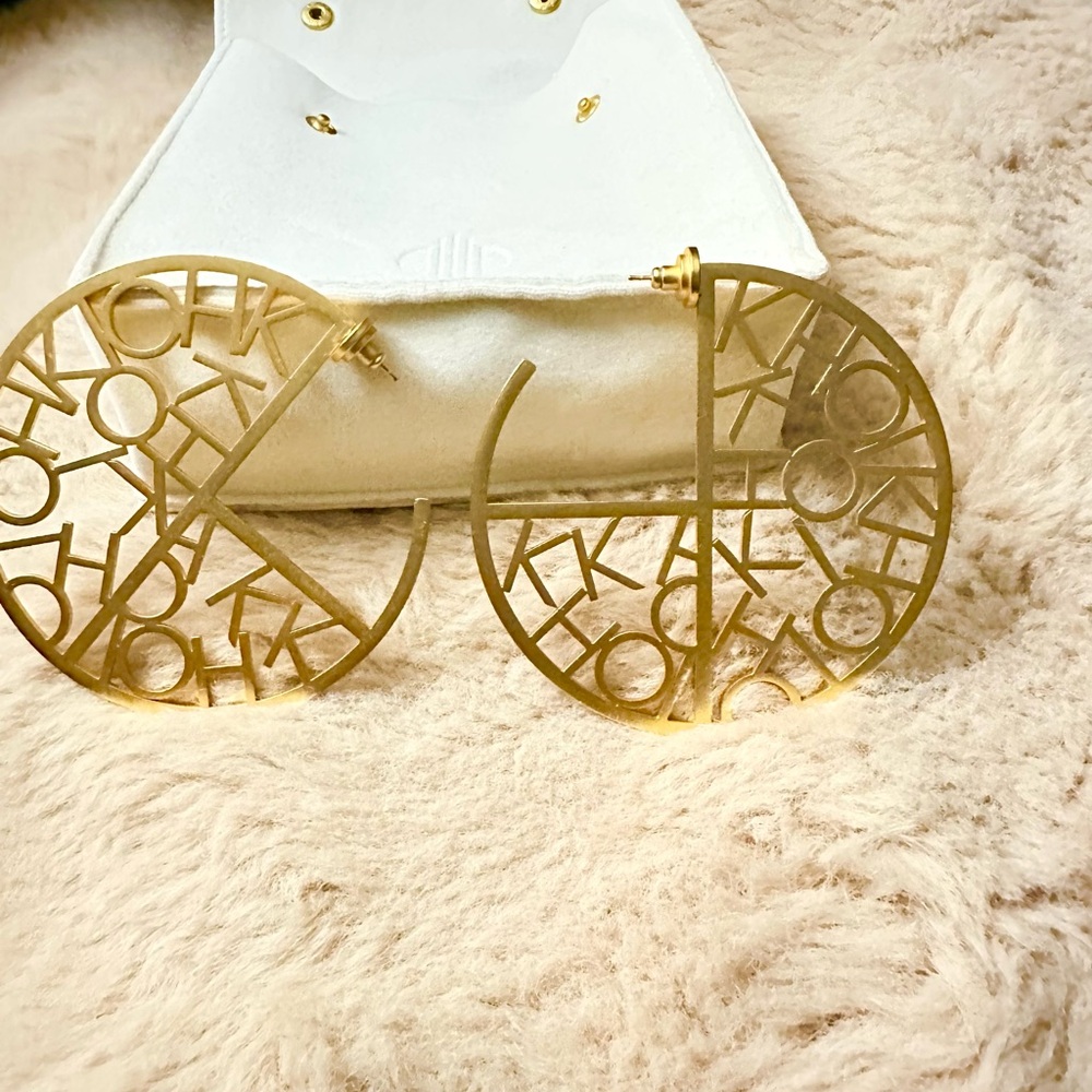 KHOI BRANDED Gold Hoop Earrings